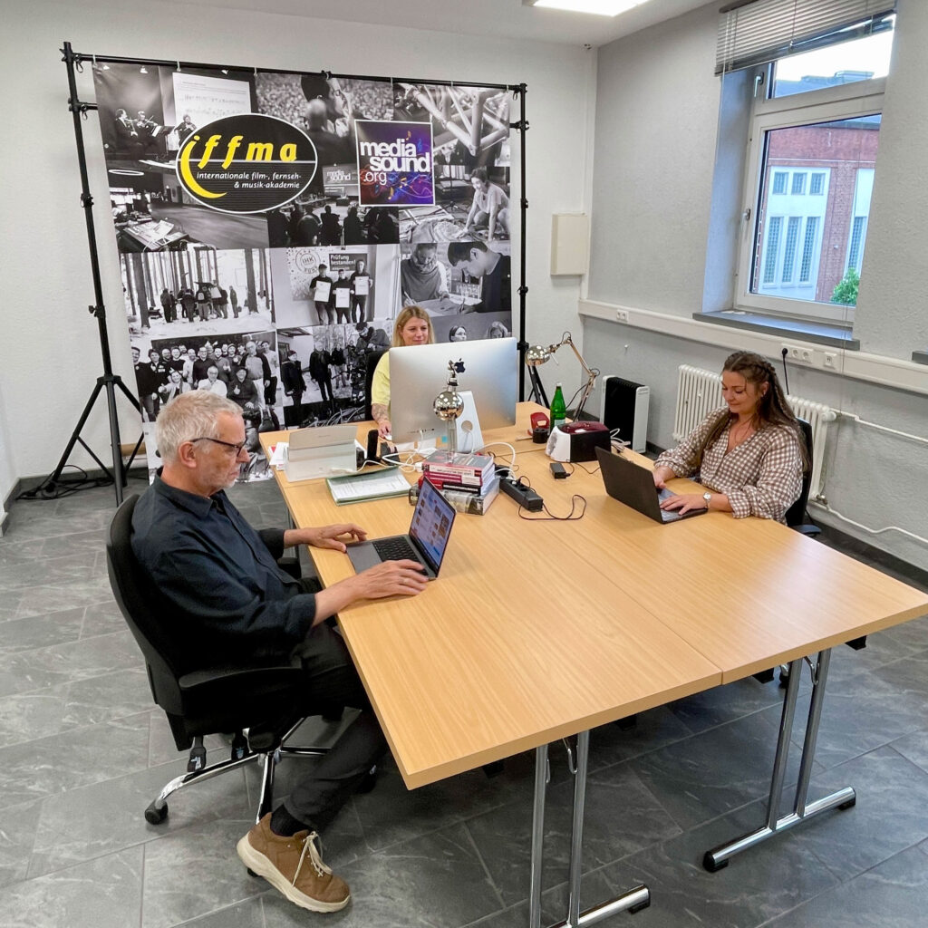 Blick ins Geschäftsleitungs-Büro der IFFMA